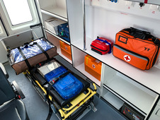 Машина скорой медицинской помощи на базе УАЗ Профи в случае необходимости обеспечит транспортировку заболевших в стационар