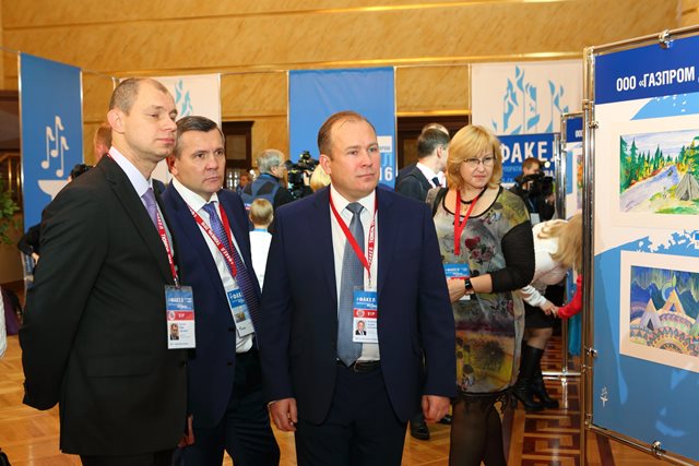Руководство ООО "Газпром добыча Ноябрьск" — в числе гостей выставки