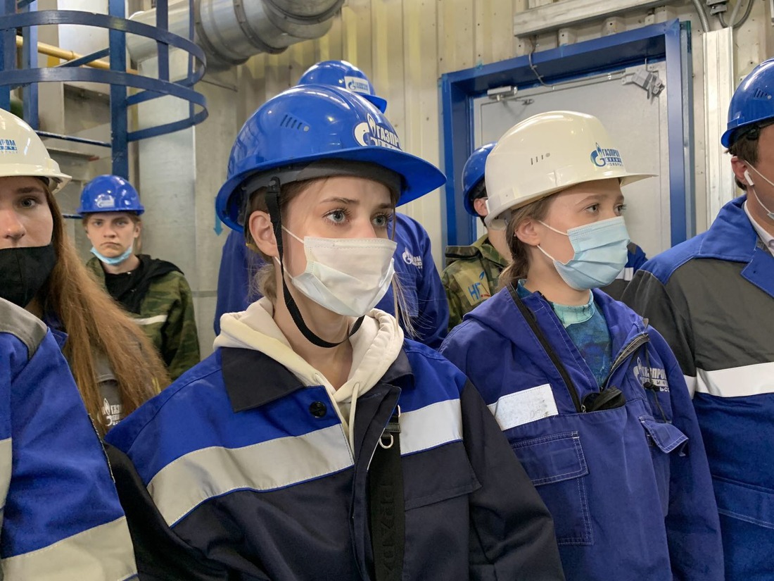 Экскурсия студентов на Вынгаяхинский газовый промысел ООО "Газпром добыча Ноябрьск"