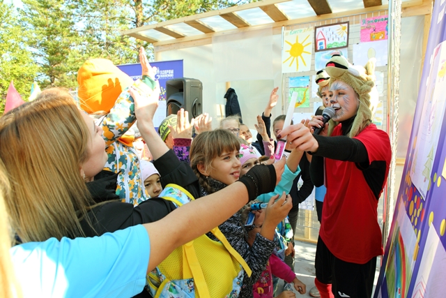 В день корпоративного праздника для детей была проведена "энергосберегающая" викторина