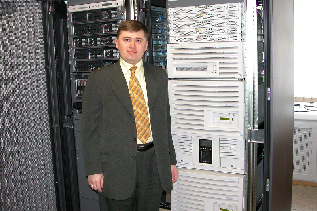 Серверная ООО "Газпром добыча Ноябрьск", 2004 г.