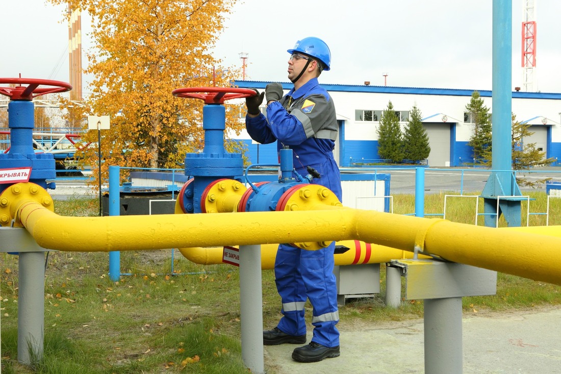 Практическая часть для операторов по добыче нефти и газа прошла на учебном полигоне Западно-Таркосалинского газового промысла