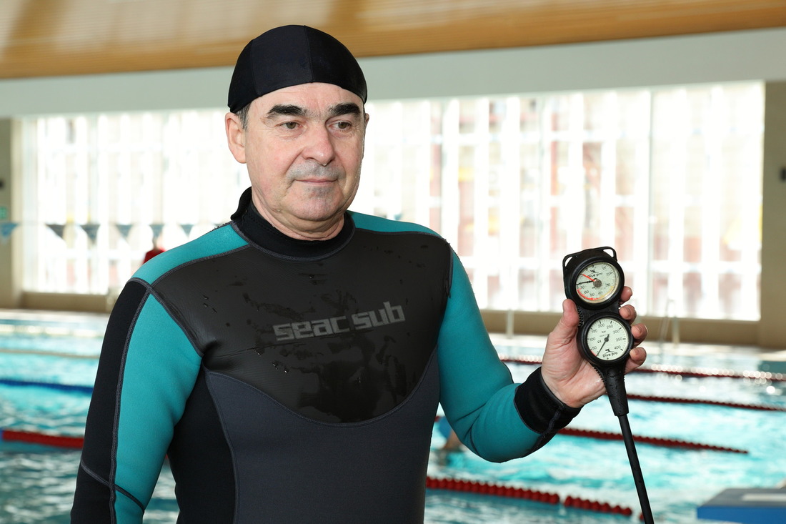 Леонид Литаров — руководитель секции подводного плавания в Ноябрьске