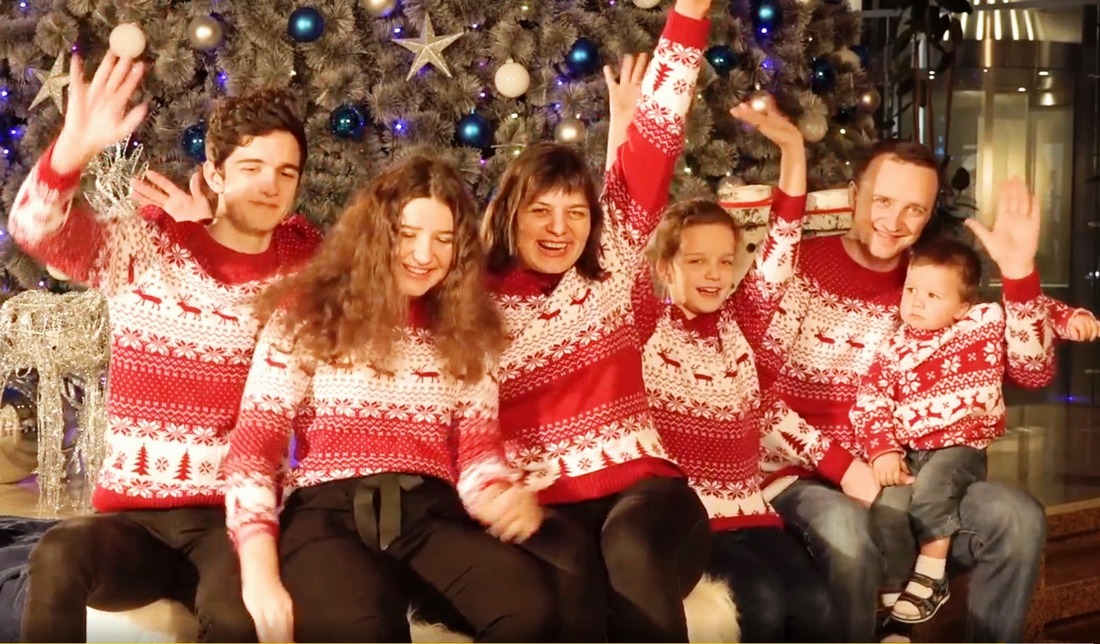 Семья Ткаченко желает всем счастливого Нового года