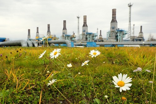 На Комсомольском газовом промысле концентрическими лифтовыми колоннами оборудовано 15 скважин