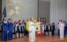 Открывает концерт гимн Ноябрьской православной гимназии в исполнении ее воспитанников