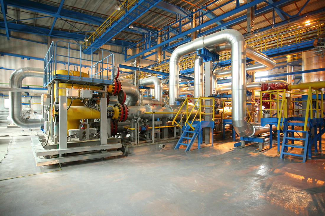 На Чаянде применяется низкотемпературная сепарация для осушки газа, такой метод характерен именно для месторождений с присутствием газового конденсата