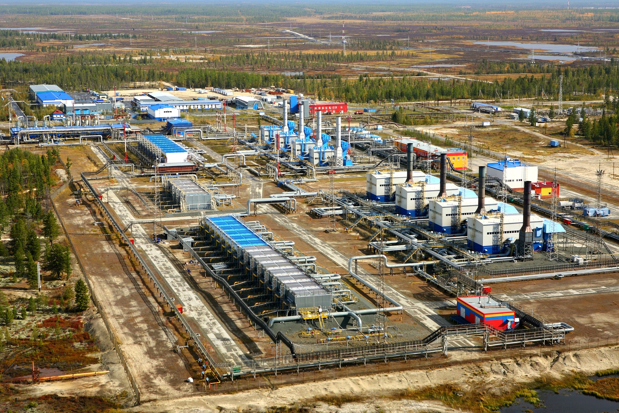 Нефтяные и газовые промыслы. Ноябрьск добыча нефти. Западно-Таркосалинское месторождение.